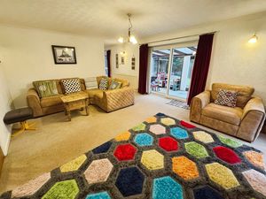 Photo 19- click for photo gallery